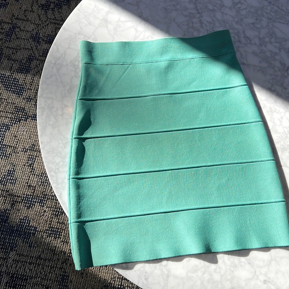 BCBG Max Azria Aqua Bandage Skirt. NWOT. S